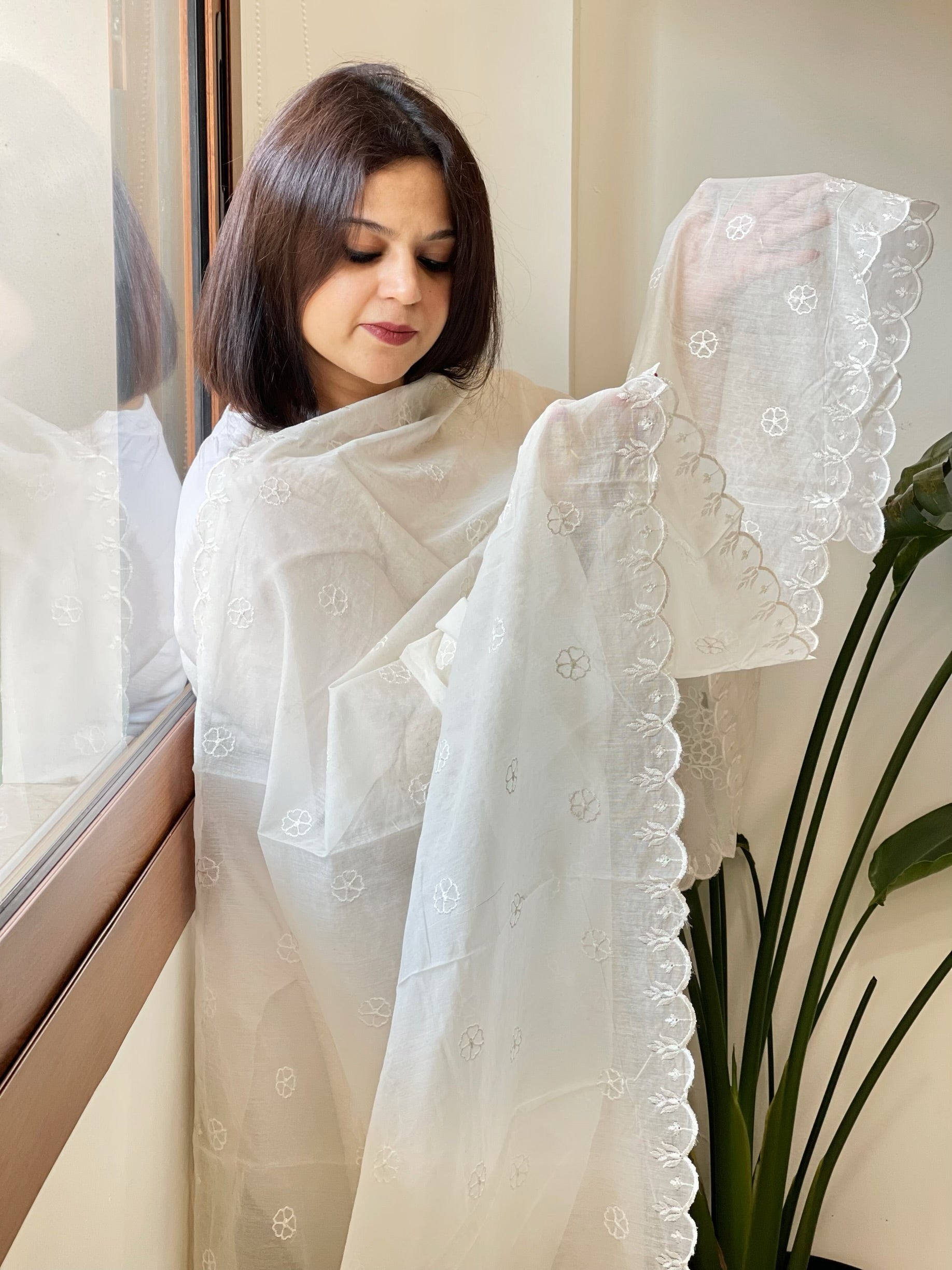 Cream Chanderi Dupatta with Cut Work - Masakalee