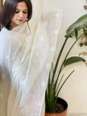 Cream Chanderi Dupatta with Thread Embroidery - Masakalee