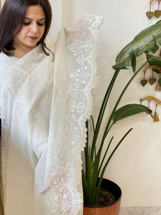 Cream Chanderi Dupatta with Thread Embroidery - Masakalee