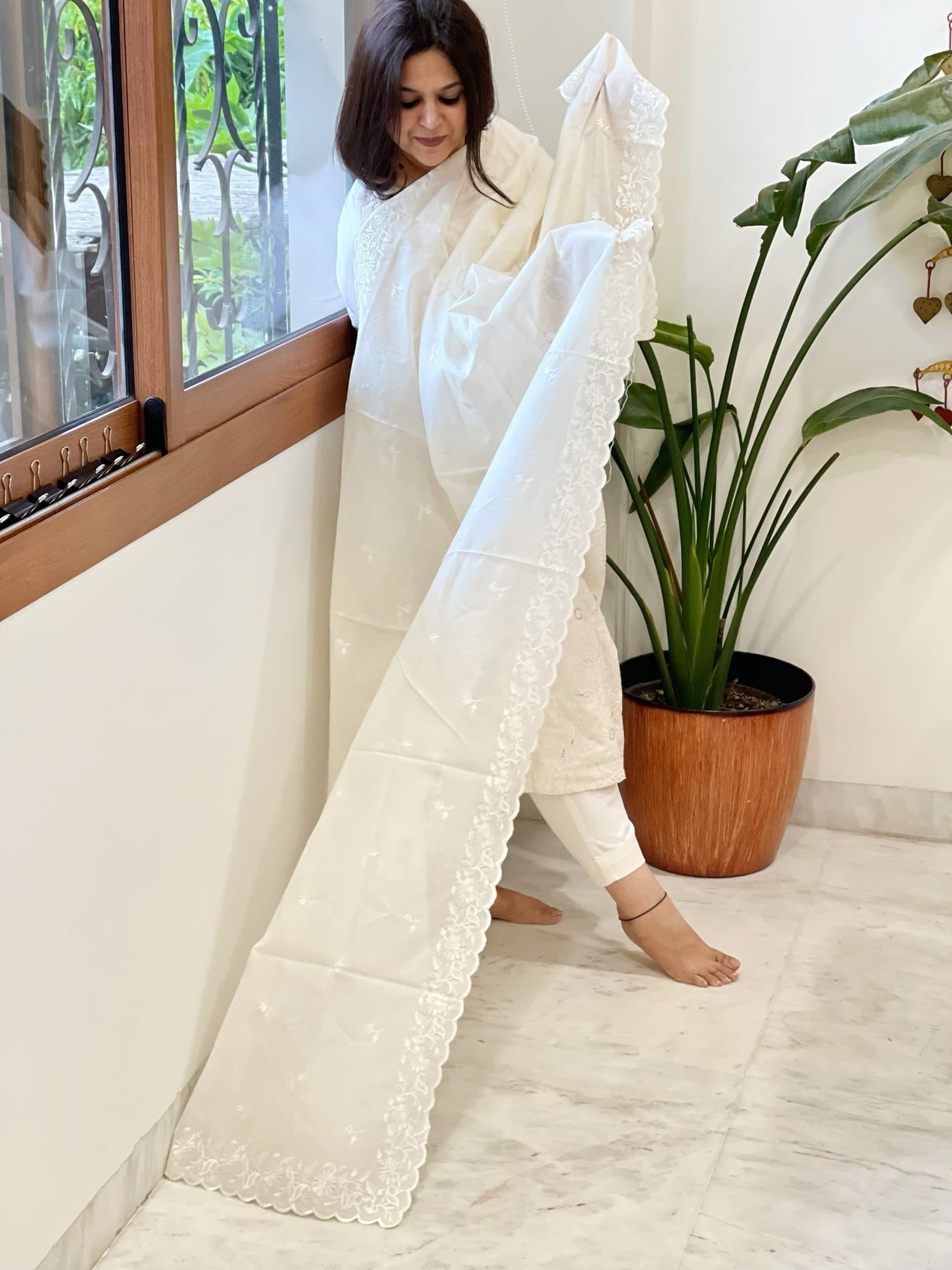 Cream Chanderi Dupatta with Thread Embroidery - Masakalee