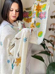 Cream Handpainted Dupatta with Kantha Stitch Handwork in Linen - Masakalee