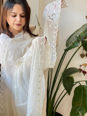 Cream Handwoven Chanderi Dupatta with Embroidered Butas and Cut Work Pallu - Masakalee