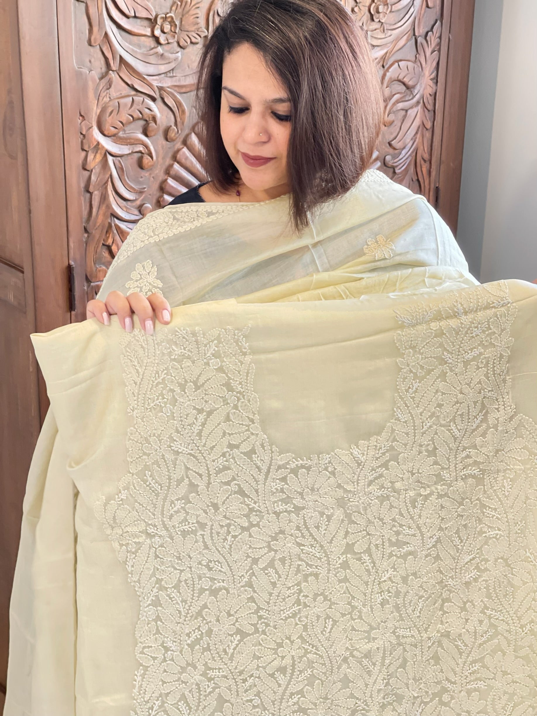 Cream Suit Set with Lucknowi Handwork in Pure Tussar Silk - Masakalee