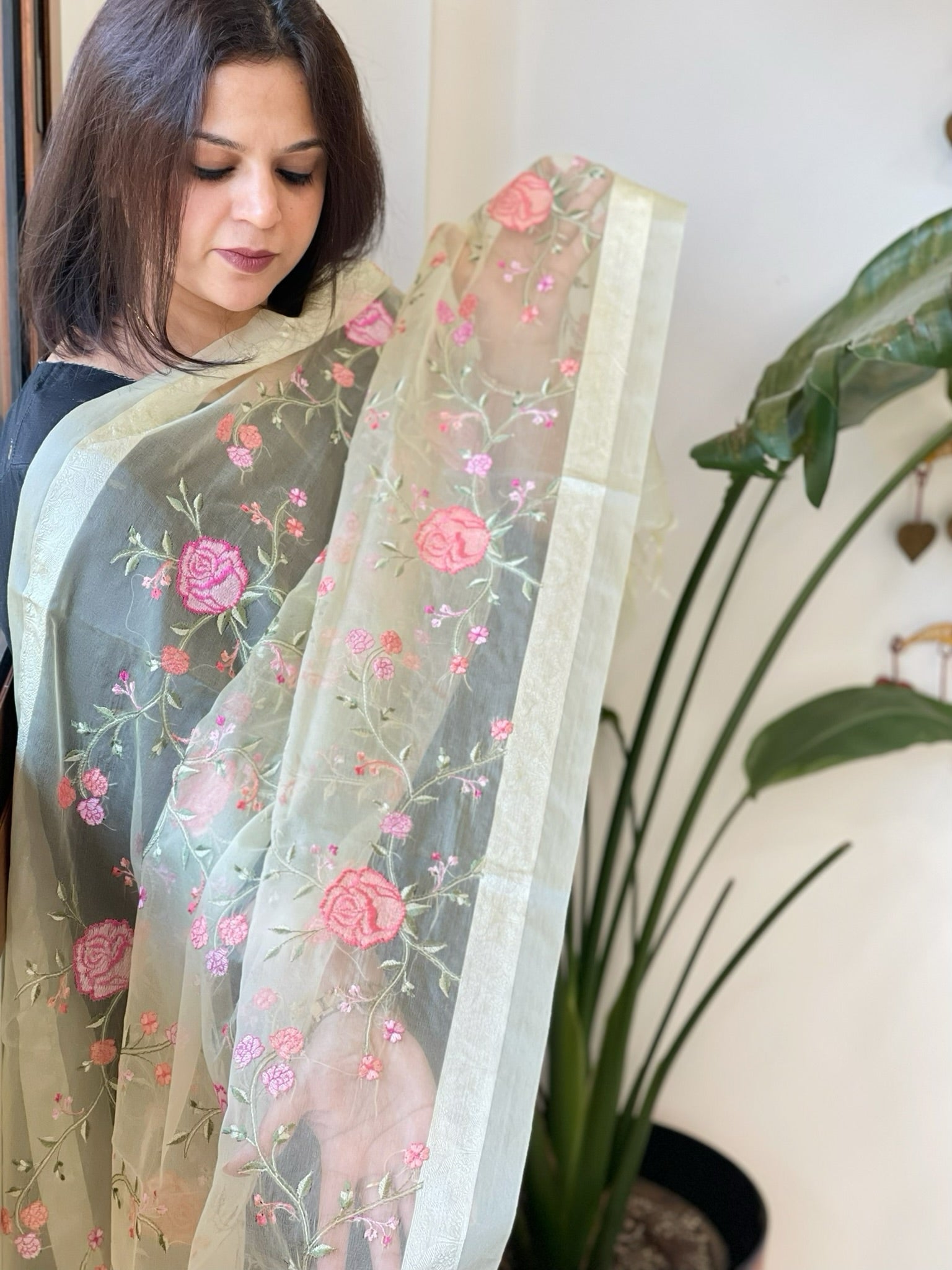 Cream with Lime Tinge Organza Dupatta with Thread Embroidery - Masakalee