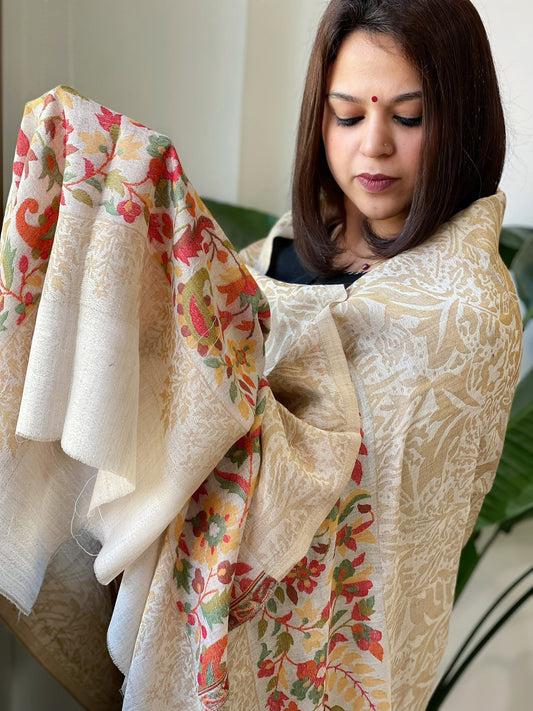 Cream Woven Pashmina Zari Shawl with Kaani Pallu - Masakalee