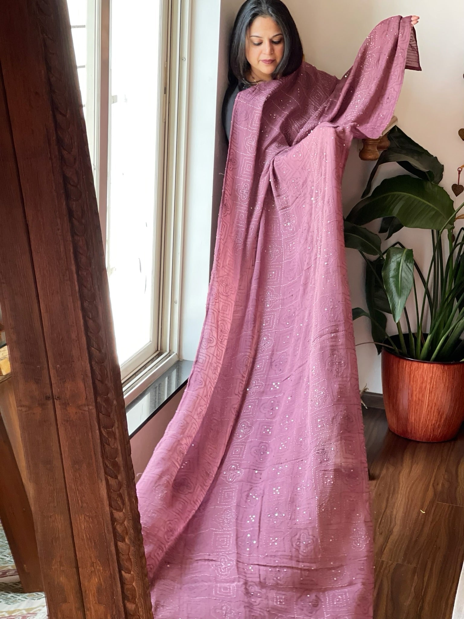 Dark Mauve Hand Embroidered Dupatta in Georgette - Masakalee