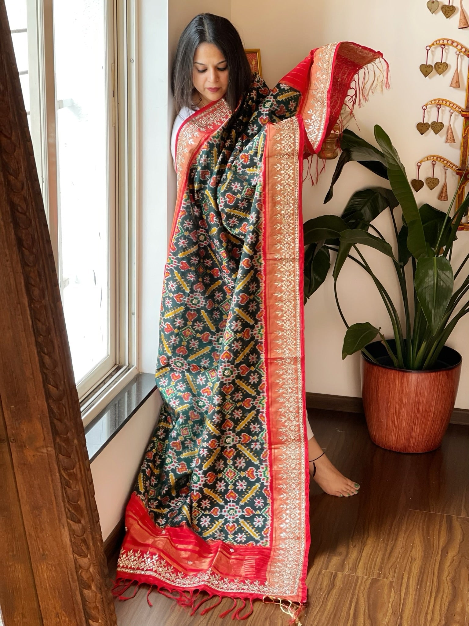 Deep Green Handwoven Ikat Patola with Gotapatti & Pearl Handwork dupatta in Pure Silk - Masakalee