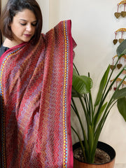 Deep Red Handmade Kantha Dupatta in Silk - Masakalee