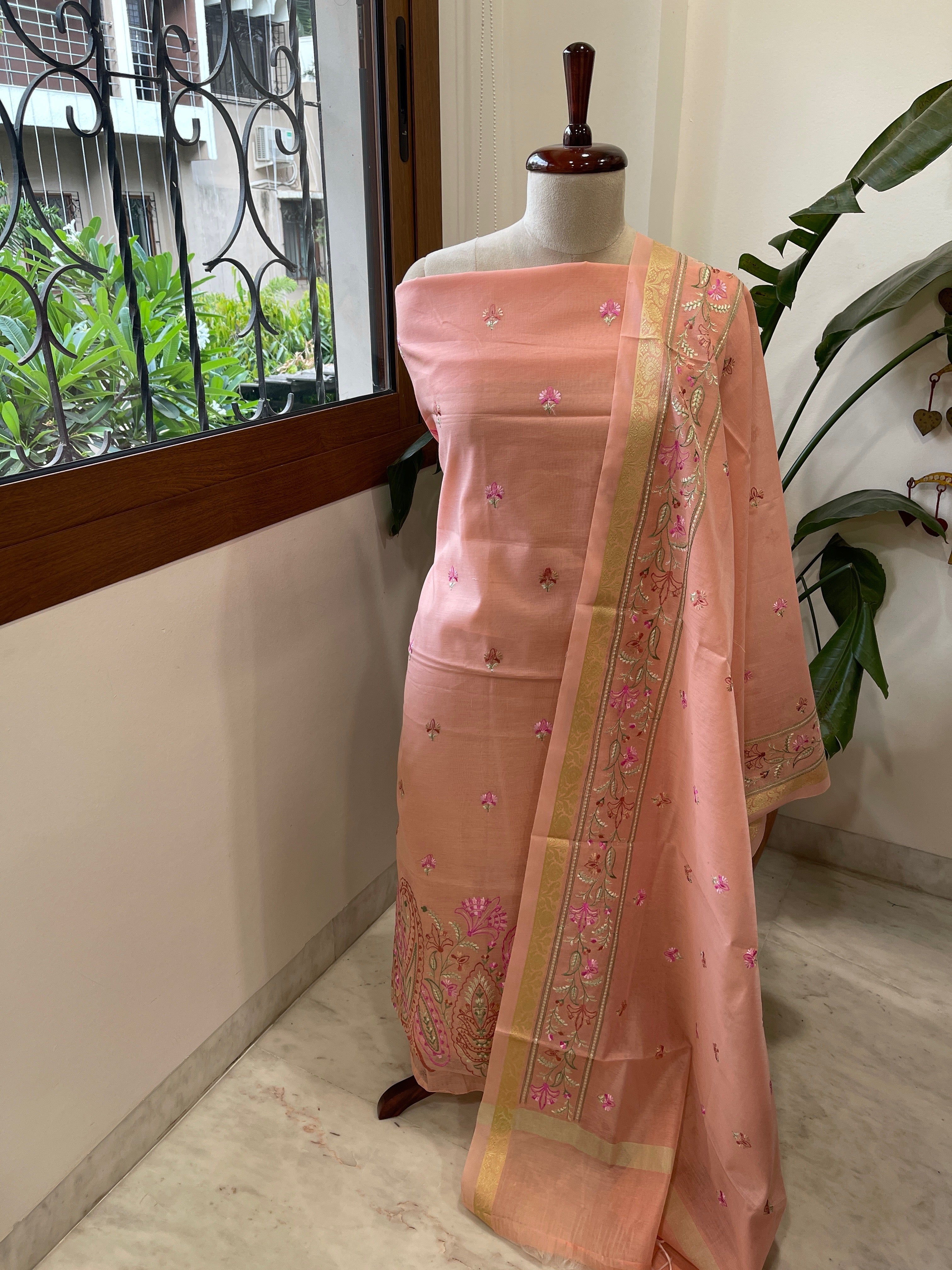 Dupatta Set with Thread Embroidery in Chanderi cotton - Masakalee
