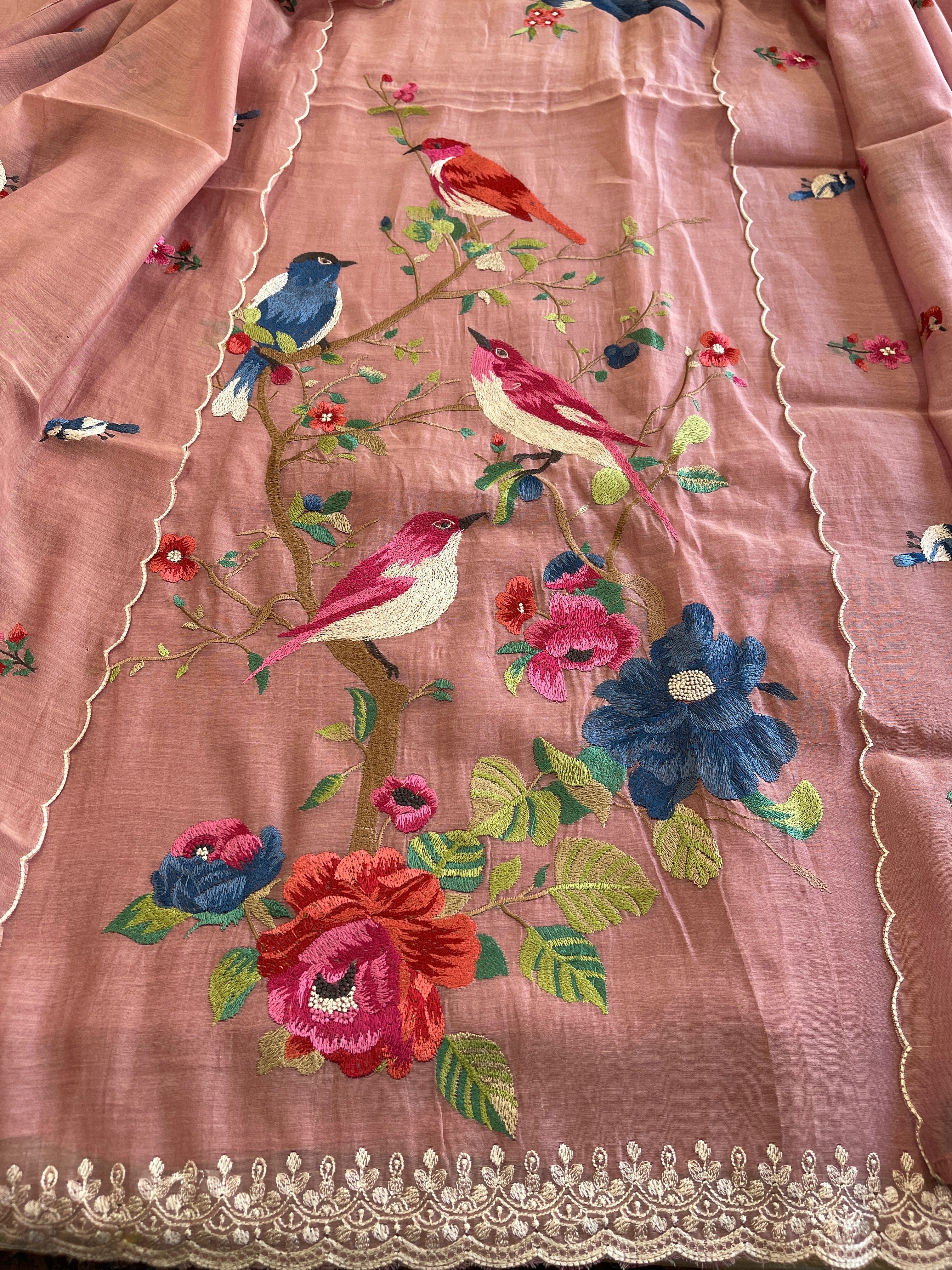 Dusty Pink Suit Set with Thread Embroidery in Pure Mul Chanderi - Masakalee