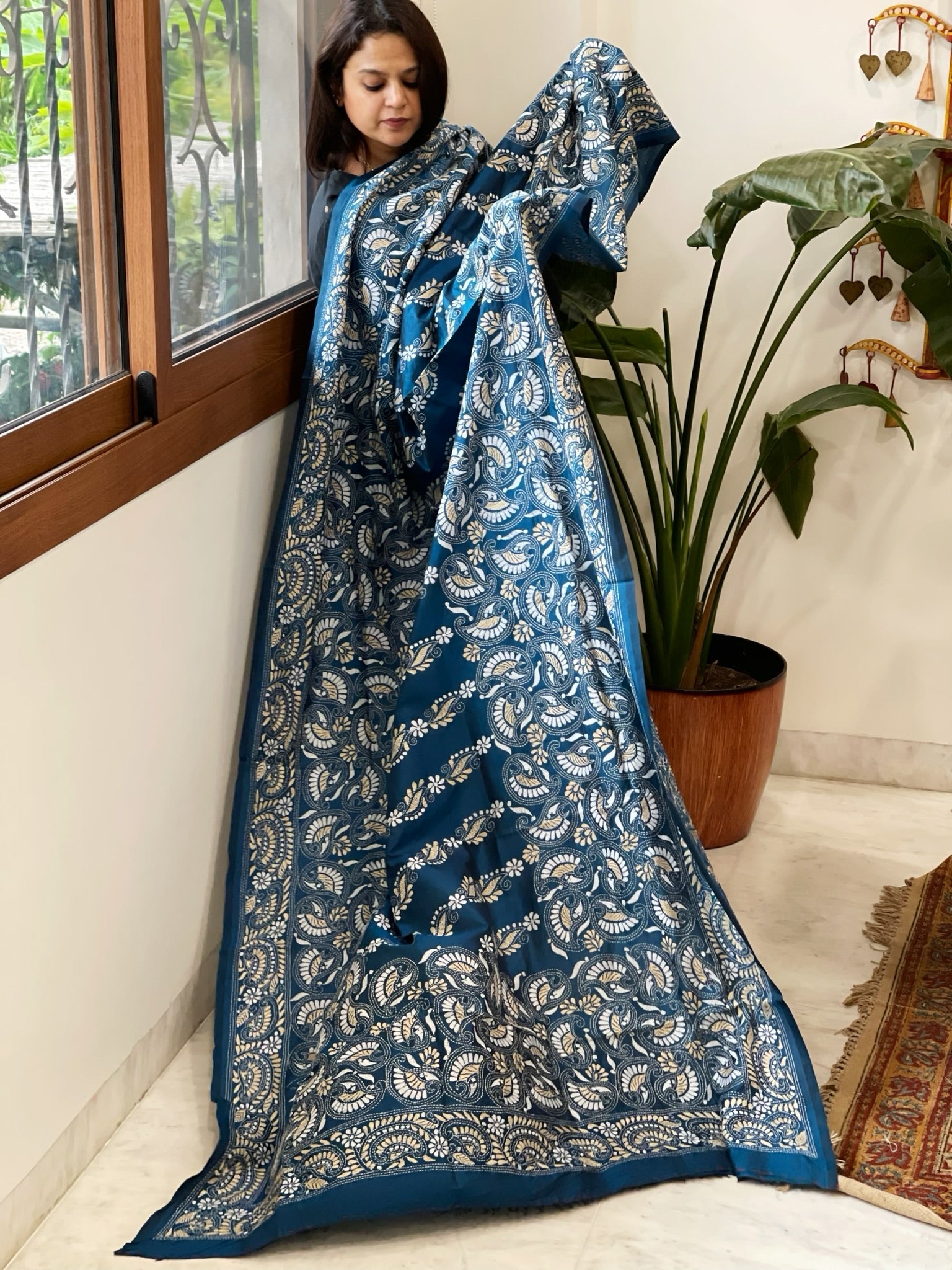 Firozi Blue Handmade Nakshi Kantha Dupatta in Pure Silk - Masakalee