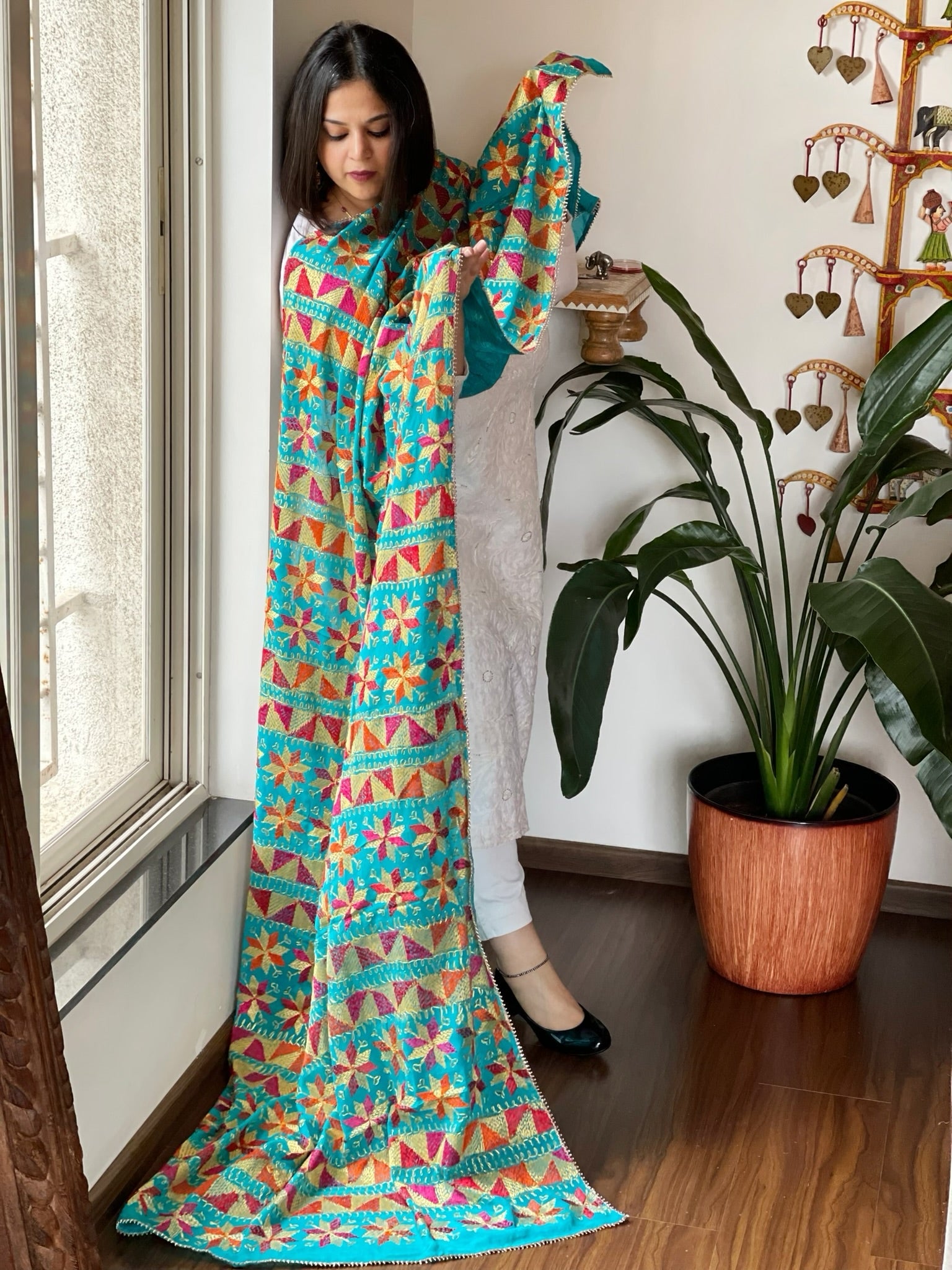 Firozi Handmade Desginer Phulkari Dupatta in Pure Chinon - Masakalee
