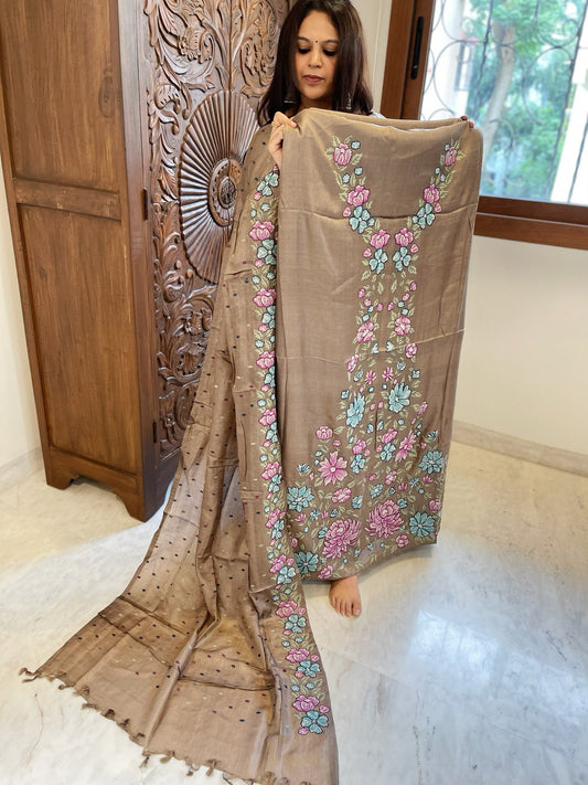 Golden Brown Suit Set with Cross-Stitch Embroidery in Pure Tussar Silk - Masakalee