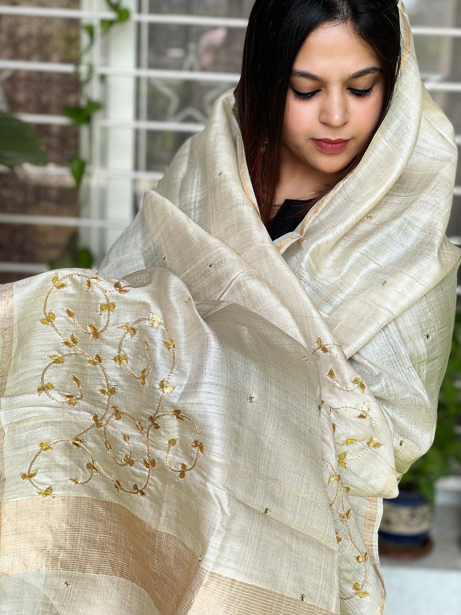 Gotapatti Handwork Dupatta in Pure Tussar Silk - Masakalee