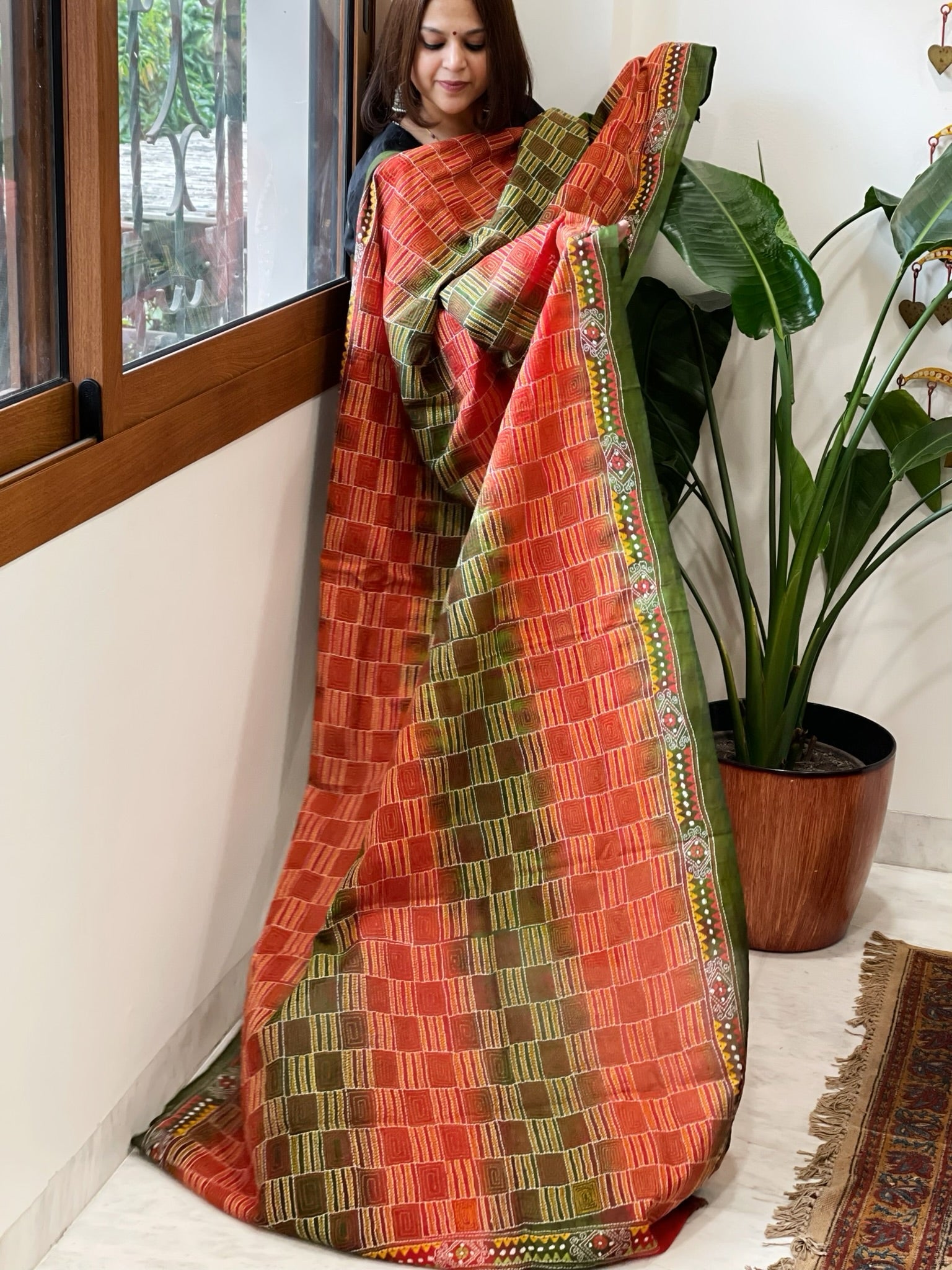 Green and Red Handmade Kantha Dupatta in Silk - Masakalee