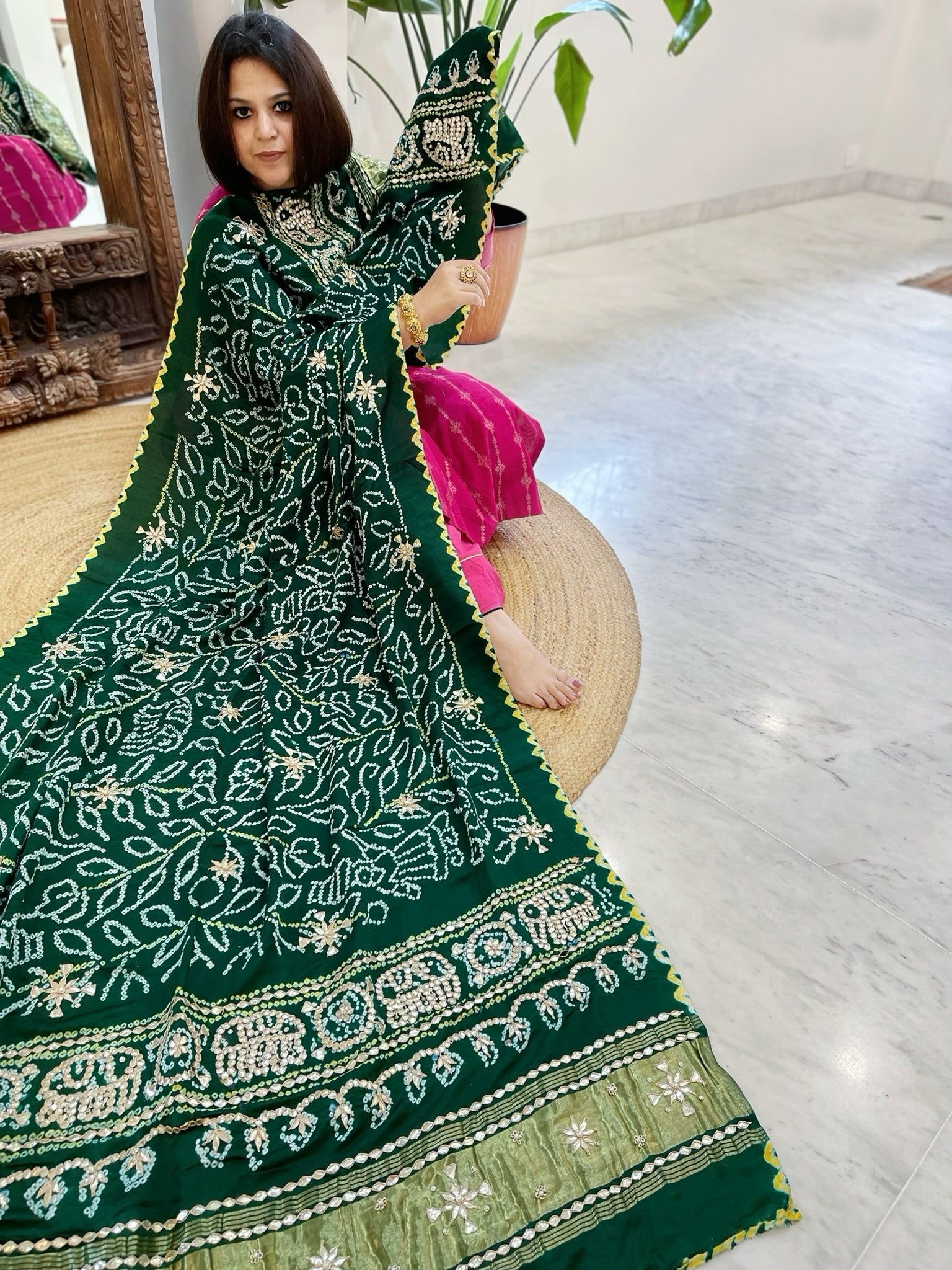 Green Bandhani Dupatta with Gotapatti Handwork in Pure Silk - Masakalee