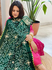 Green Bandhani Dupatta with Gotapatti Handwork in Pure Silk - Masakalee