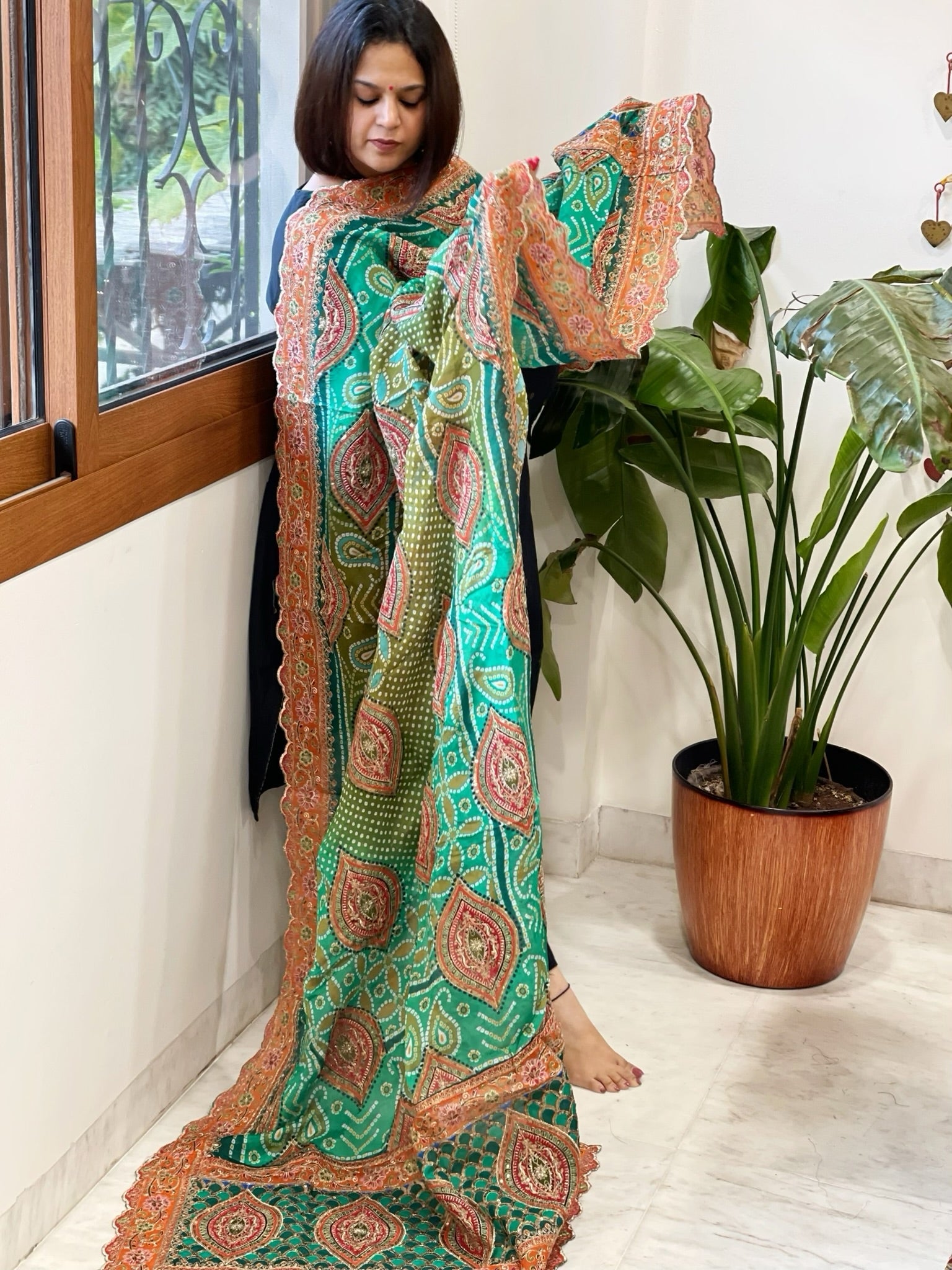 Green Chinon Dupatta with Aari Embroidery - Masakalee