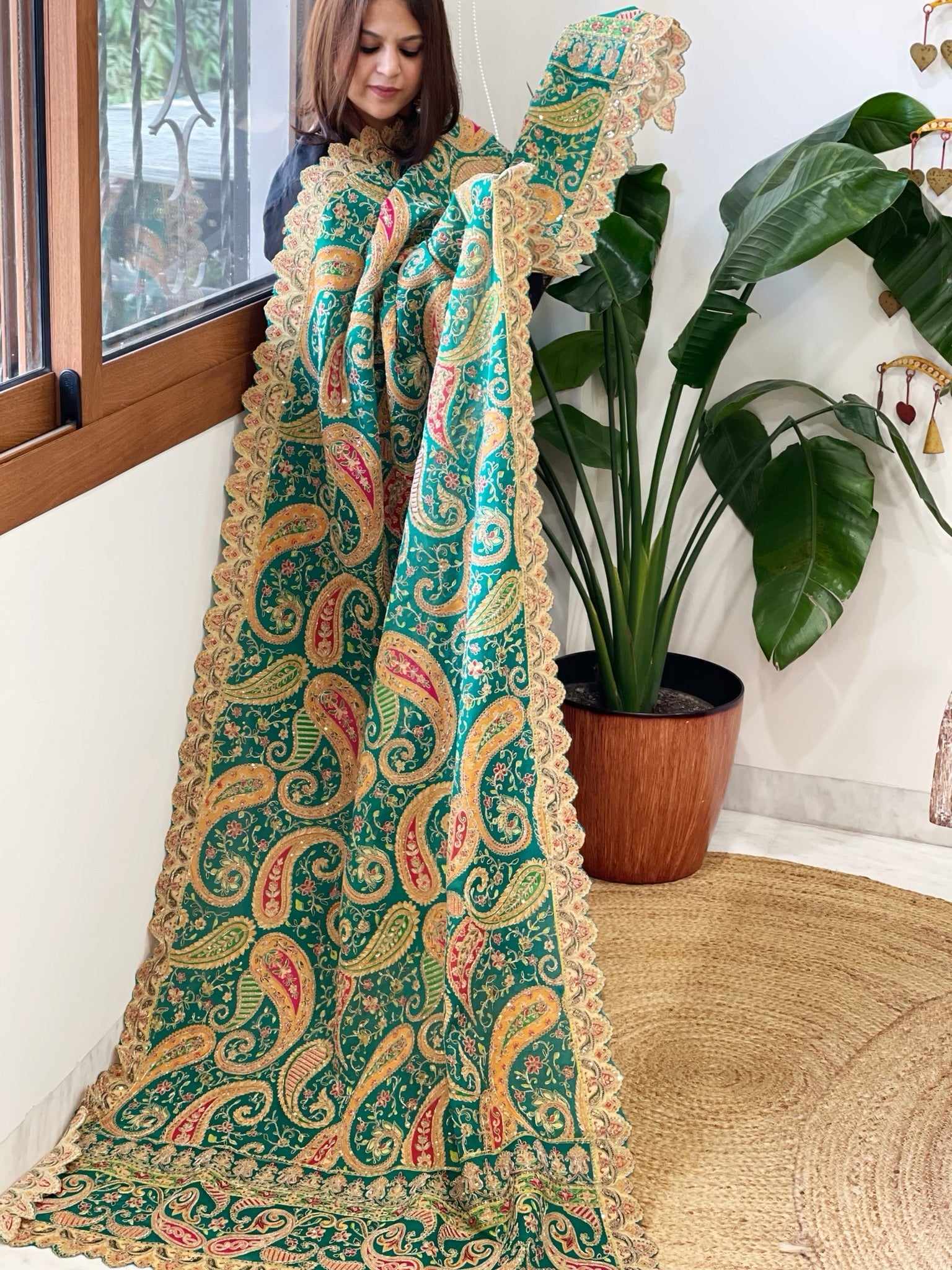 Green Chinon Dupatta with Aari Embroidery - Masakalee
