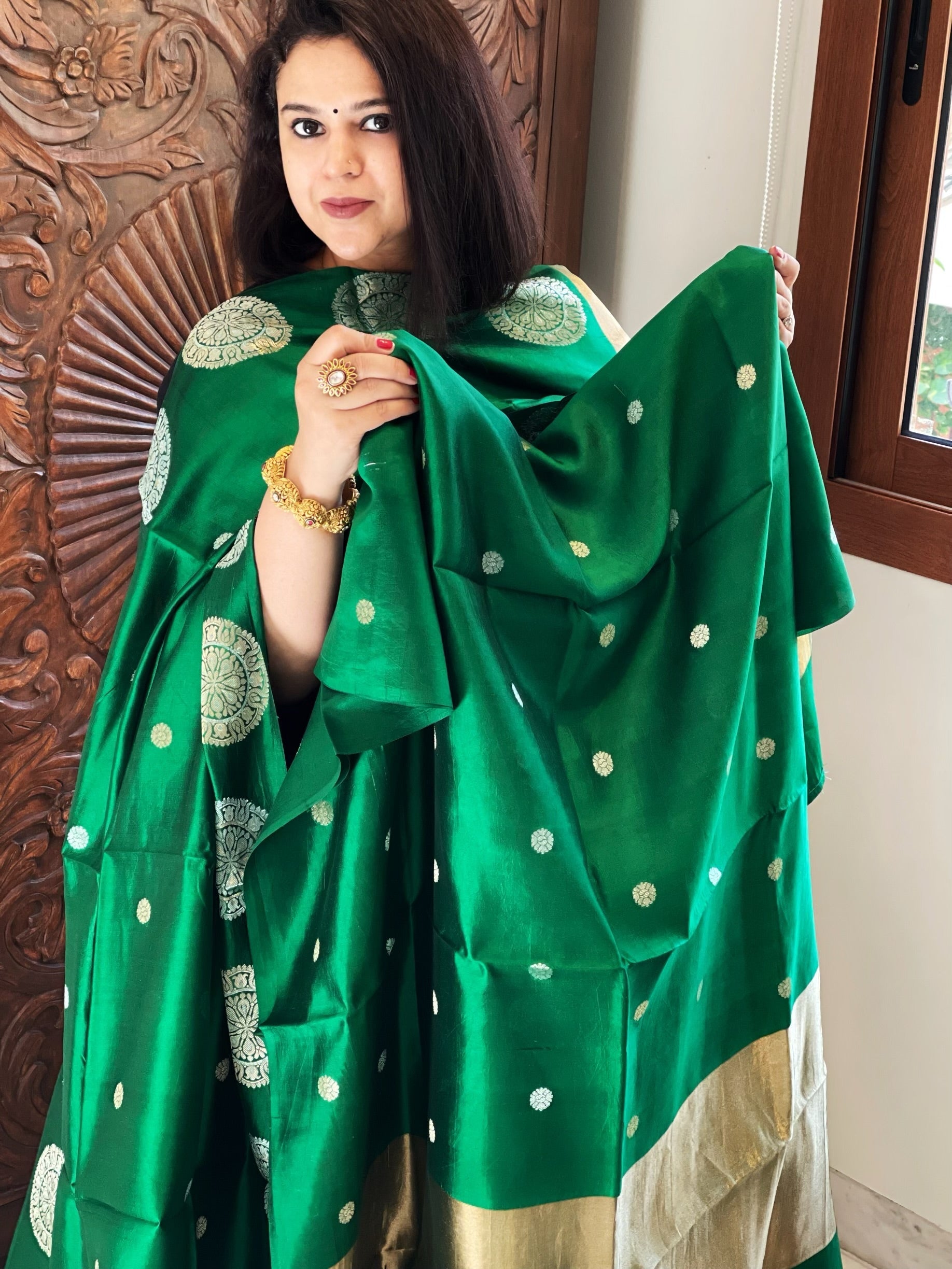 Green Designer Banarasi Suit Set in Pure Silk - Masakalee