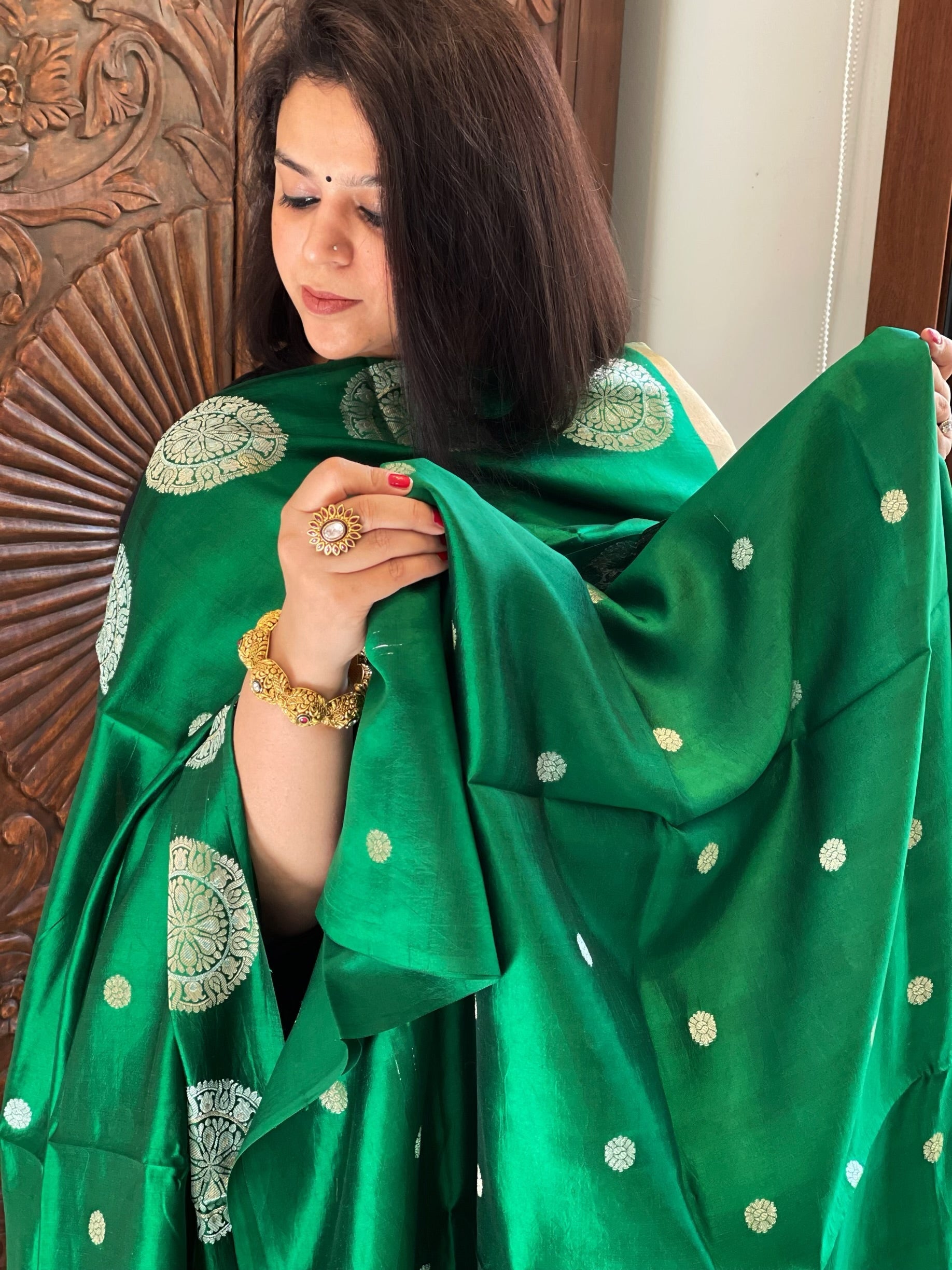 Green Designer Banarasi Suit Set in Pure Silk - Masakalee