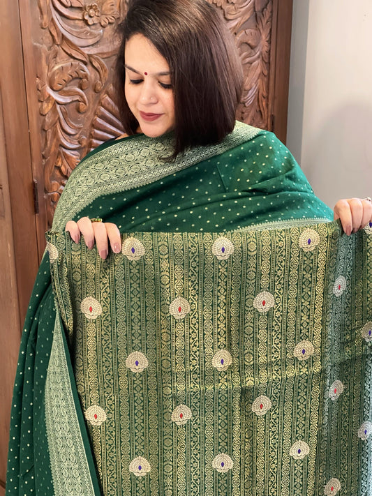 Green Designer Handwoven Kadwa Banarasi Suit Set in Pure Silk - Masakalee