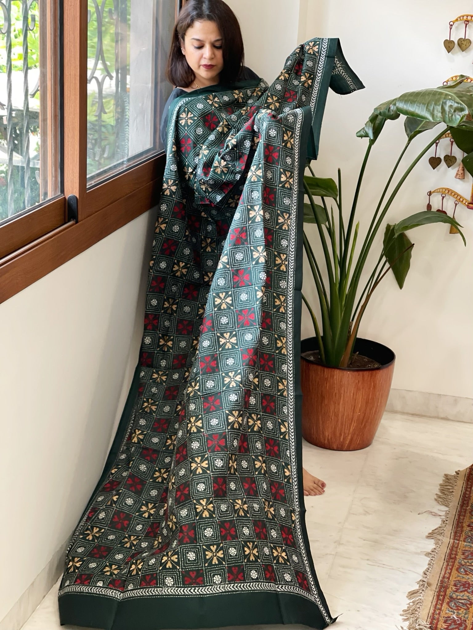Green Handmade Nakshi Kantha Dupatta in Pure Silk - Masakalee
