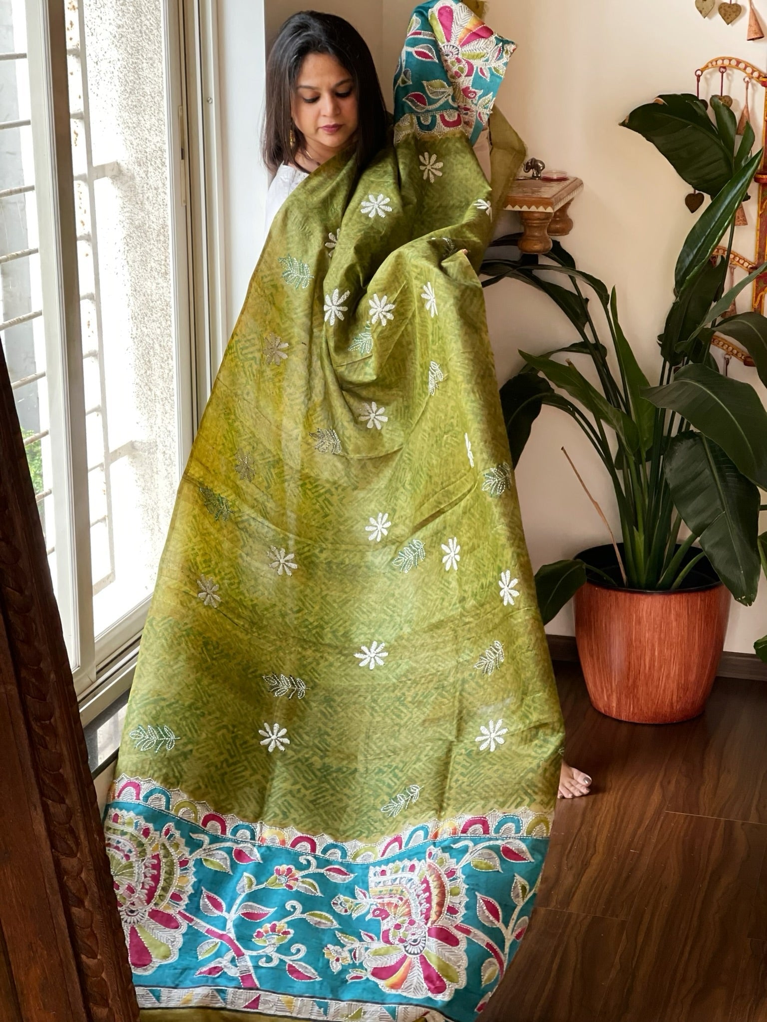 Green Handpainted Dupatta with Kantha Hand Embroidery in Pure Silk - Masakalee