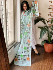 Green Handpainted Dupatta with Kantha Stitch Handwork in Linen - Masakalee