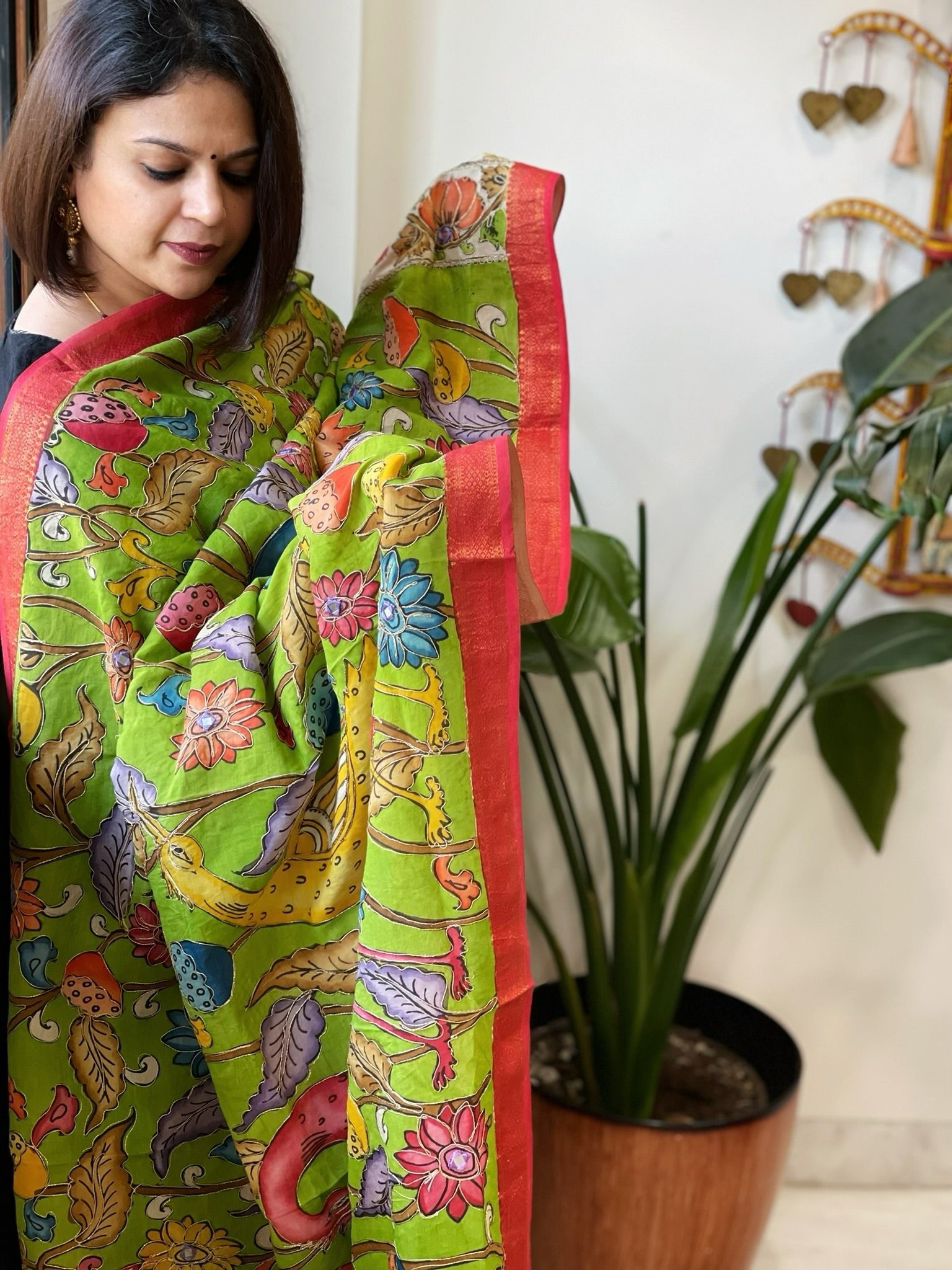 Green Handpainted Kalamkari Dupatta with Thread & Mirror Handwork in Chanderi Silk - Masakalee