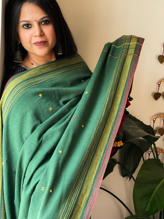 Green Handwoven Bhujodi Dupatta with Mirror & Thread Handwork in Cotton - Masakalee