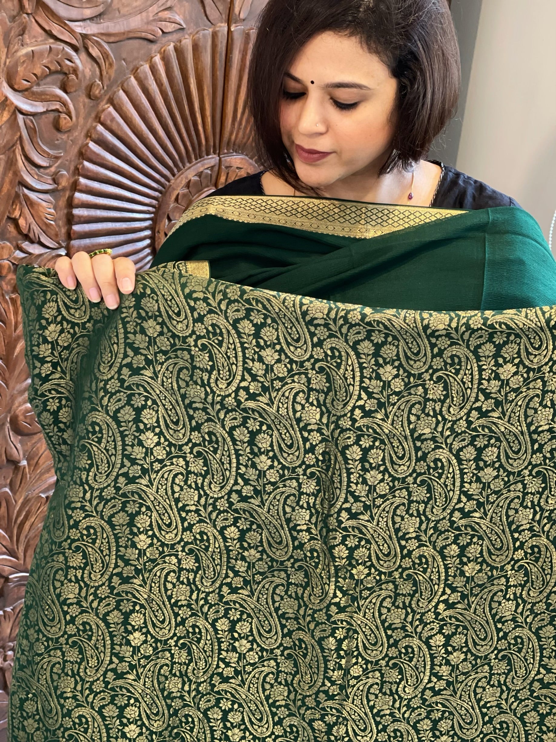 Green Handwoven Brocade Suit Set in Pure Crepe - Masakalee
