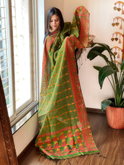 Green Handwoven Jamdani Dupatta in Pure Muslin - Chanderi - Masakalee