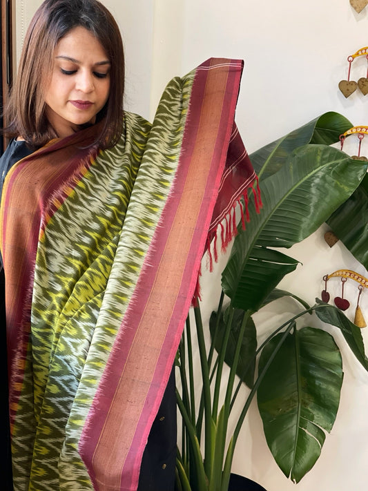 Green, Maroon Handwoven Ikat Dupatta in Cotton - Masakalee
