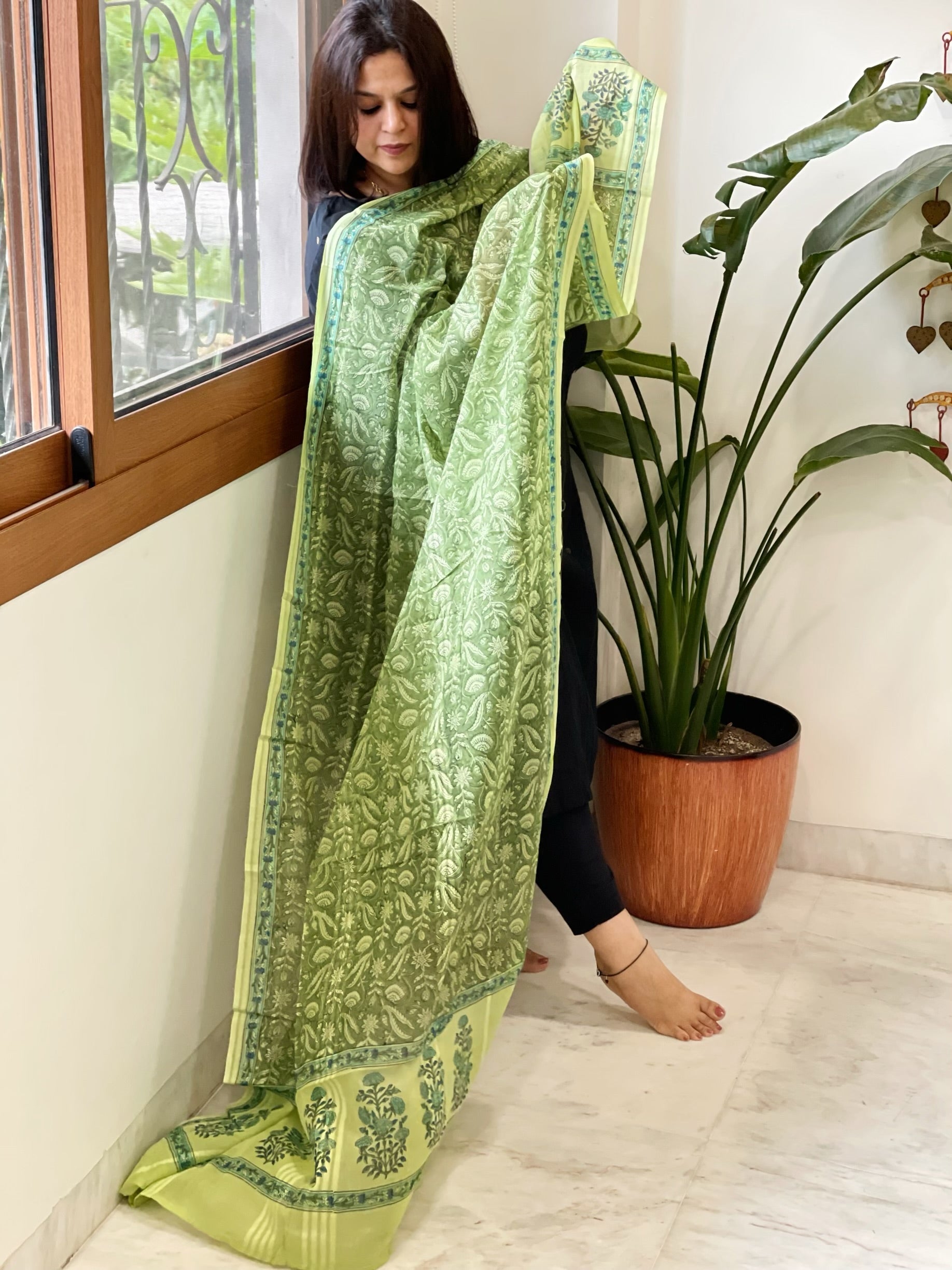 Green Mul Cotton Handblock Printed Dupatta - Masakalee