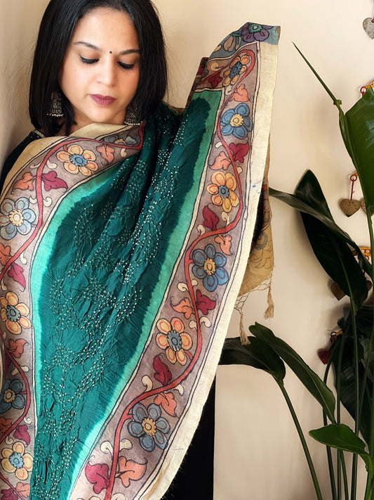 Green Rai Bandhej Dupatta with Handpainted Kalamkari Pallu in Pure Muga Silk - Masakalee