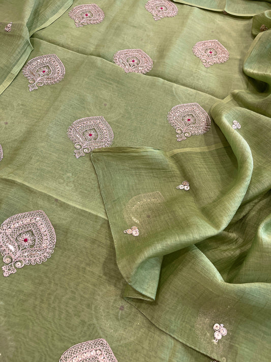 Green Suit Set with Gold Thread & Sequin Work in Pure Mul - Masakalee