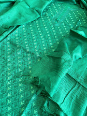 Green Suit Set with Hand Embroidery in Pure Tussar Silk - Masakalee