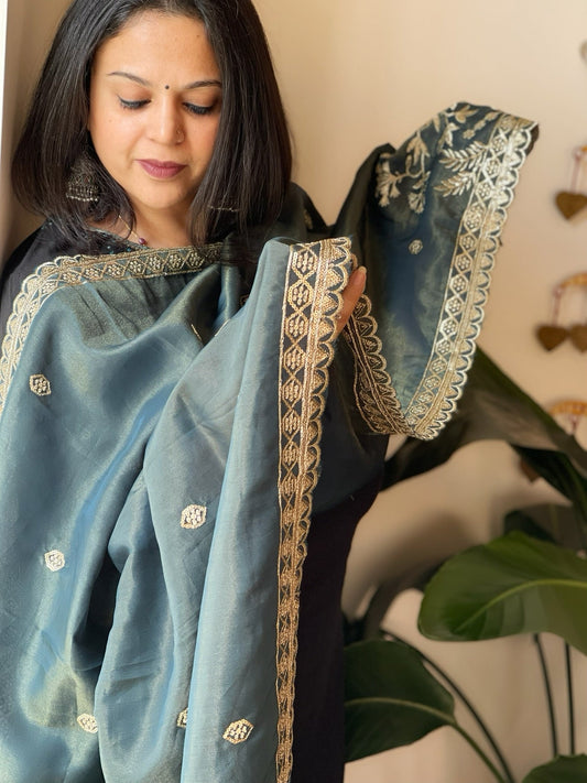 Green Tissue Chanderi dupatta with Heavy Embroidered Pallu - Masakalee