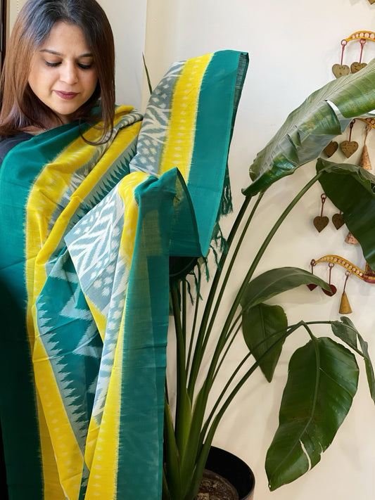 Green, Yellow Handwoven Ikat Dupatta in Cotton - Masakalee