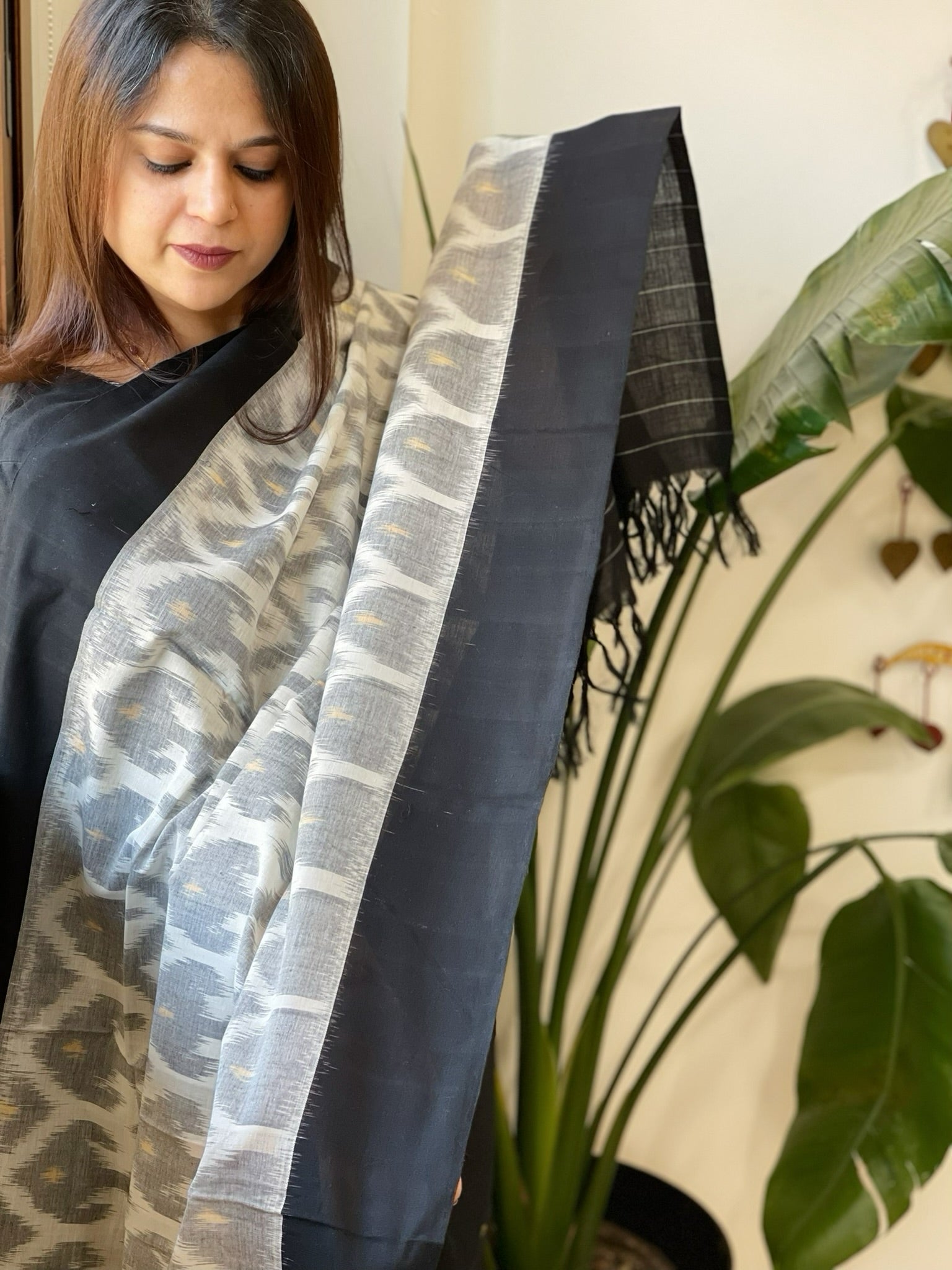 Grey, Black Handwoven Ikat Dupatta in Cotton - Masakalee