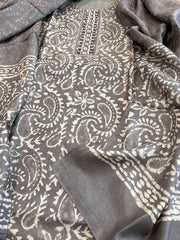 Grey Dupatta Set (Kurta+Dupatta) with Handblock Print in Pure Tussar Silk - Masakalee