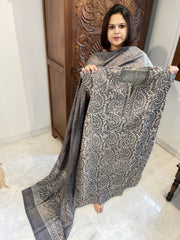 Grey Dupatta Set (Kurta+Dupatta) with Handblock Print in Pure Tussar Silk - Masakalee