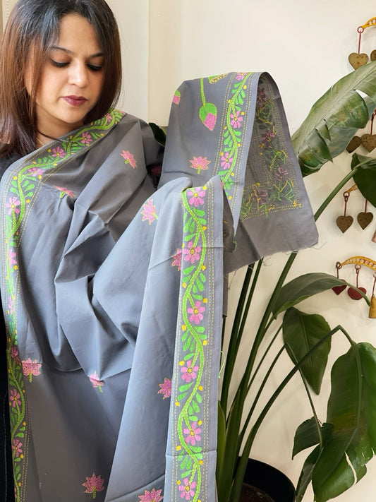 Grey Handmade Kantha Dupatta in Pure Cotton - Masakalee