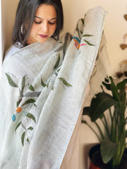 Grey Handpainted Dupatta with Kantha Stitch Handwork in Linen - Masakalee