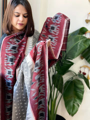 Grey, Maroon Handwoven Ikat Dupatta in Cotton - Masakalee