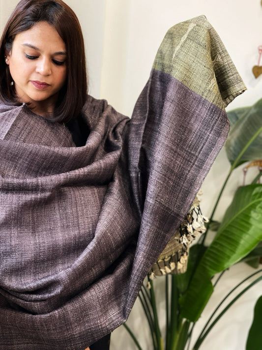Greyish Purple Handwoven Bhujodi Shawl in Pure Tussar and Wool - Masakalee