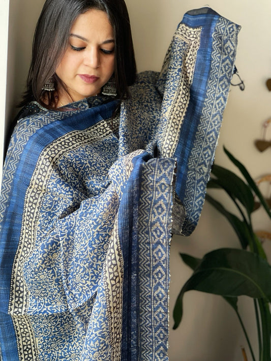 Handblock printed dupatta in Geecha Silk - Masakalee