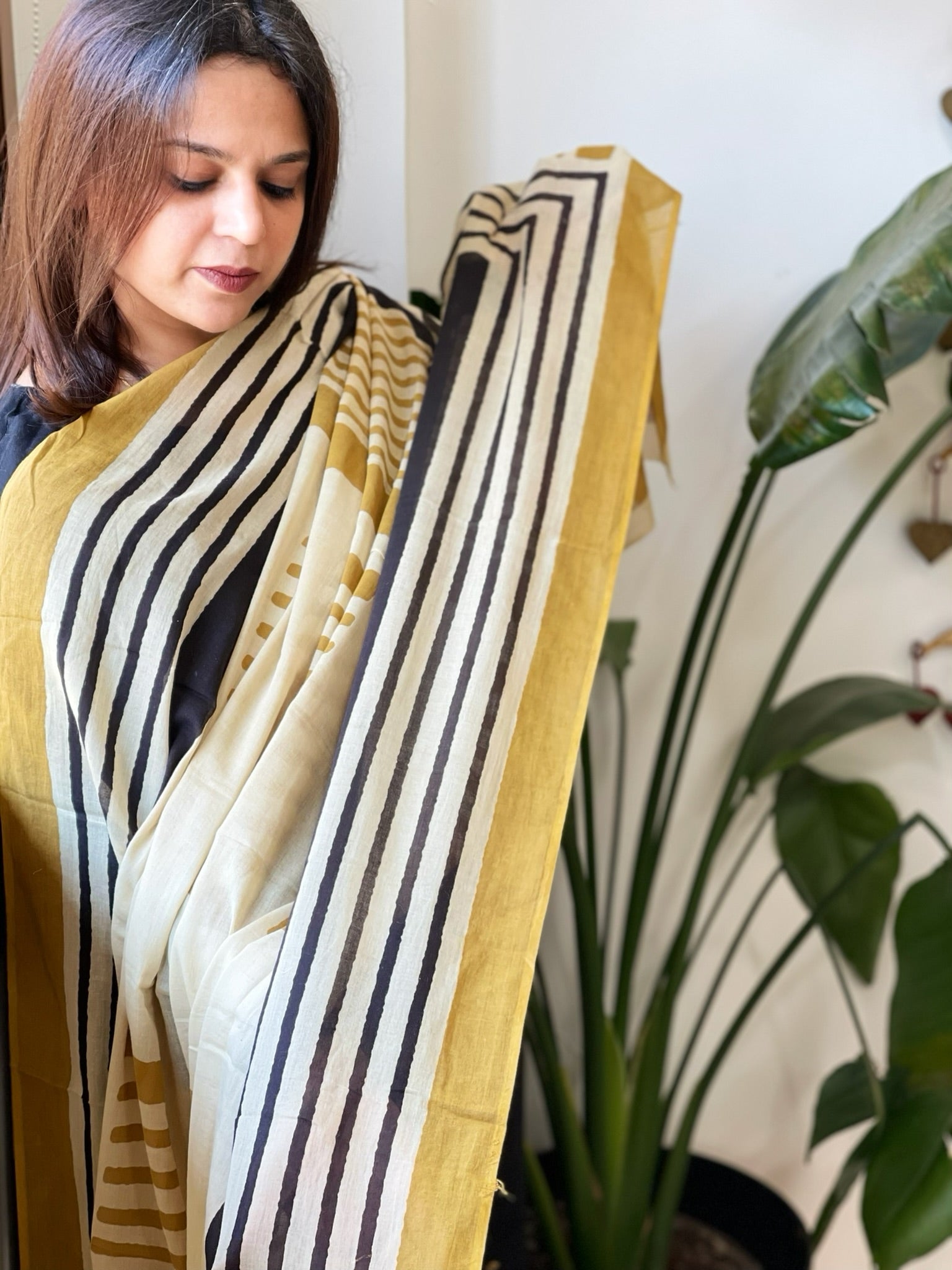 Handblock printed dupatta in Mul Cotton - Masakalee