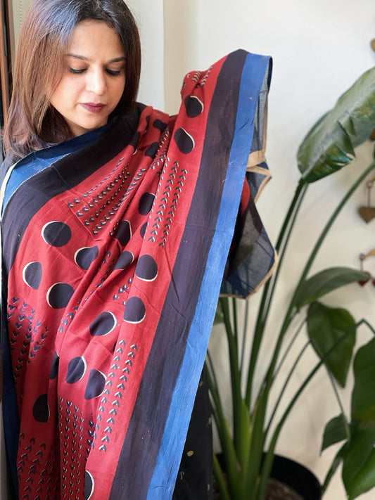 Handblock printed dupatta in Mul Cotton - Masakalee